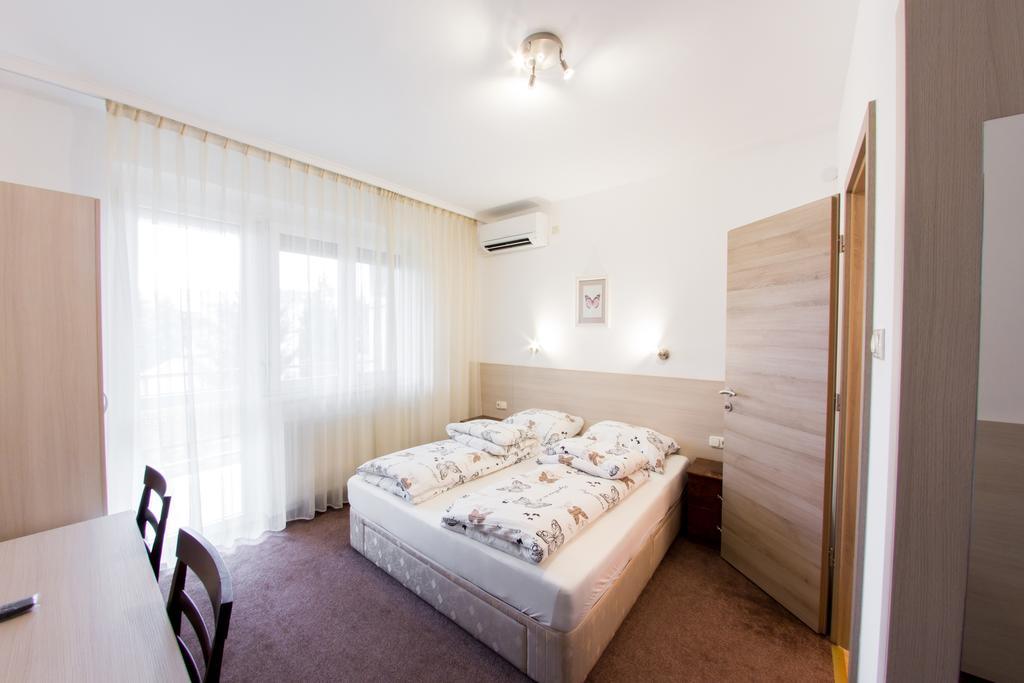 Vandor Vendeghaz Szeged Exterior photo